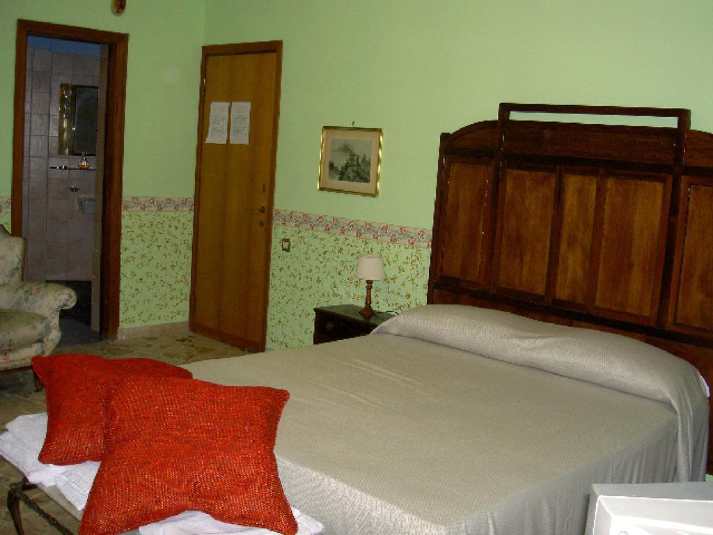 Casa Tina Maugeri Bed & Breakfast Catania Phòng bức ảnh