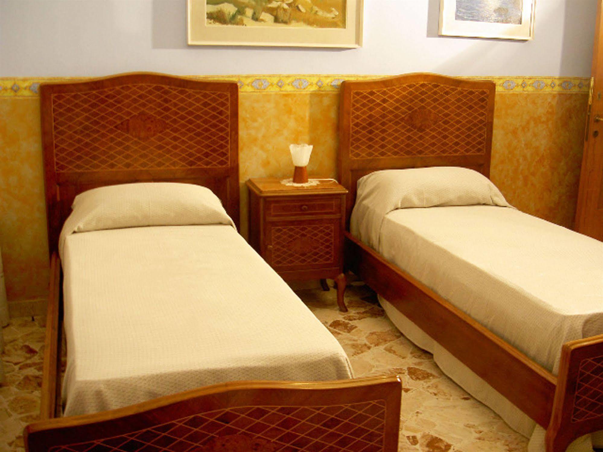 Casa Tina Maugeri Bed & Breakfast Catania Ngoại thất bức ảnh