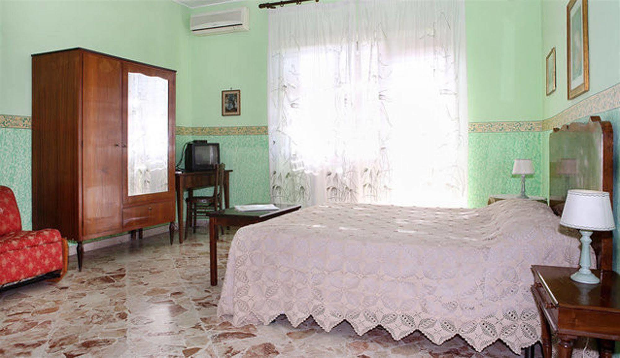 Casa Tina Maugeri Bed & Breakfast Catania Ngoại thất bức ảnh